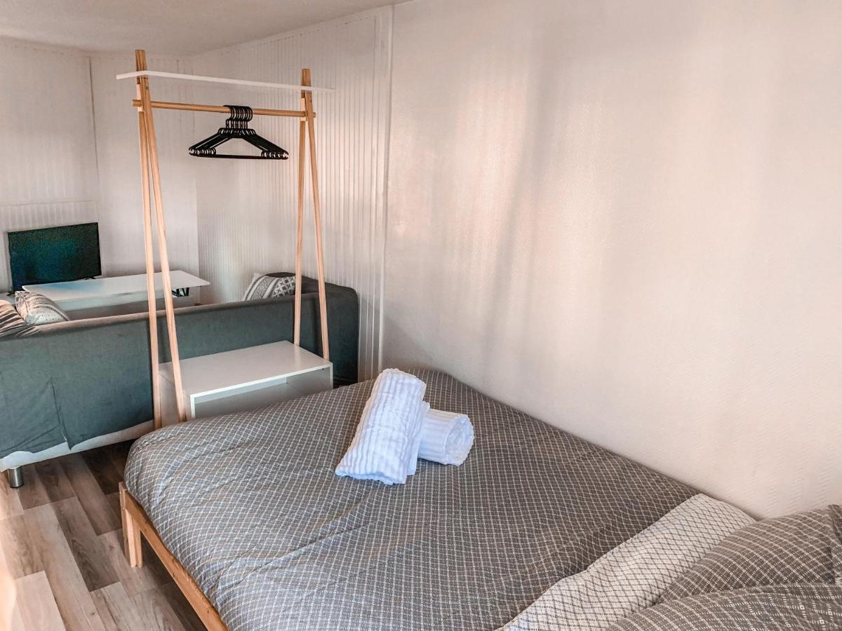 Charmant Studio Au Jardin Vert- Proche Centre Apartment Angouleme Bagian luar foto